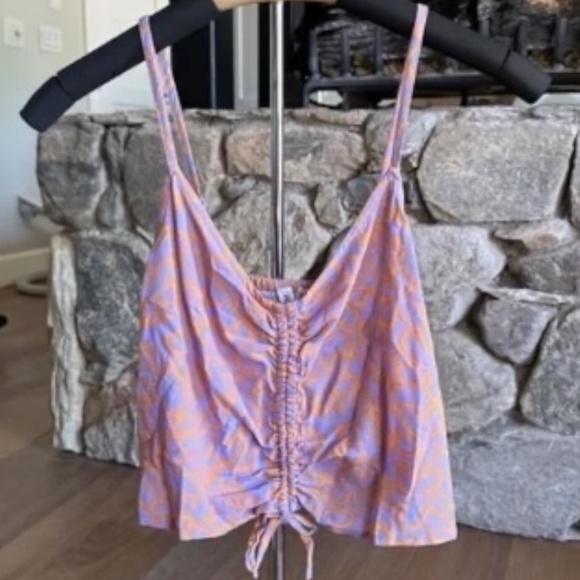 ROXY Vibrant Light Floral Ruched Crop Camisole in Mock Orange Hawaiian - Picture 5 of 6